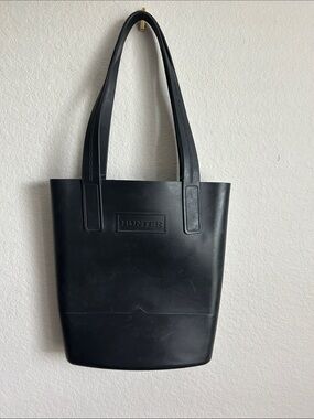 Hunter Black Rubber Shoulder Tote